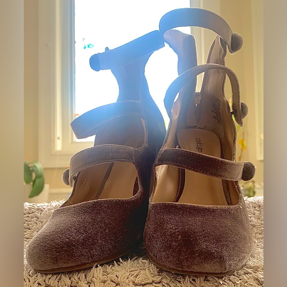 Indigo Rd Velvet Heeled Mary
Janes Three Strap